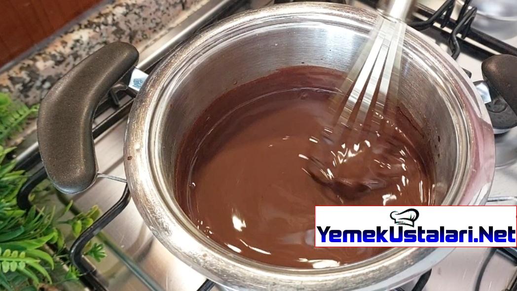 Çikolata Severler İçin Muazzam Lezzet❗Puding Dolgulu Çikolatalı Islak Kek 😋Hızlı ve Leziz KekYemek Ustaları Yemek Tarifleri